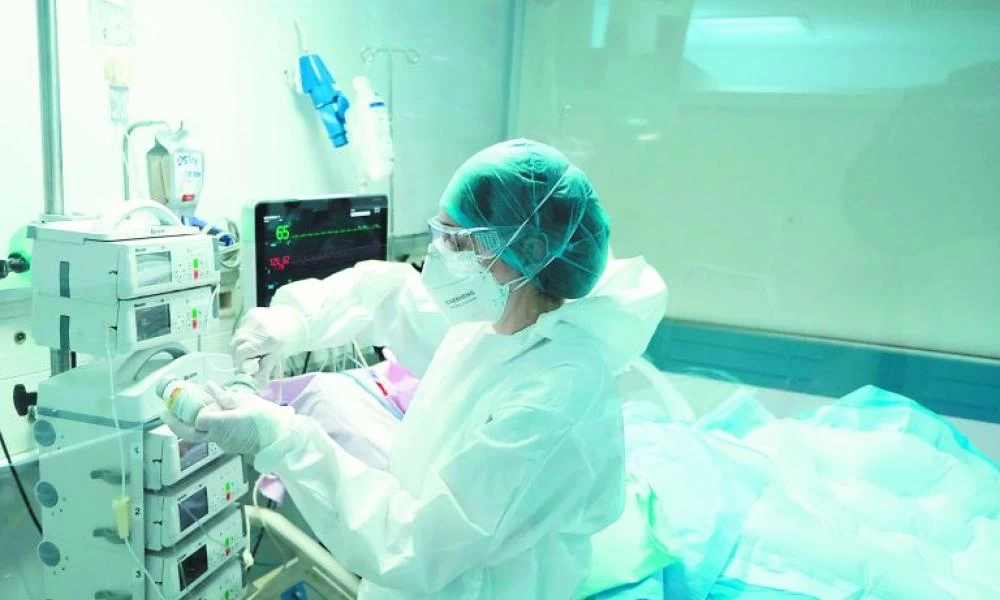 Πρόεδρος εργαζόμενων Θριάσιου νοσοκομείου: «Αρνητές προπηλάκισαν γιατρούς με αφορμή τη διασωλήνωση ασθενούς»